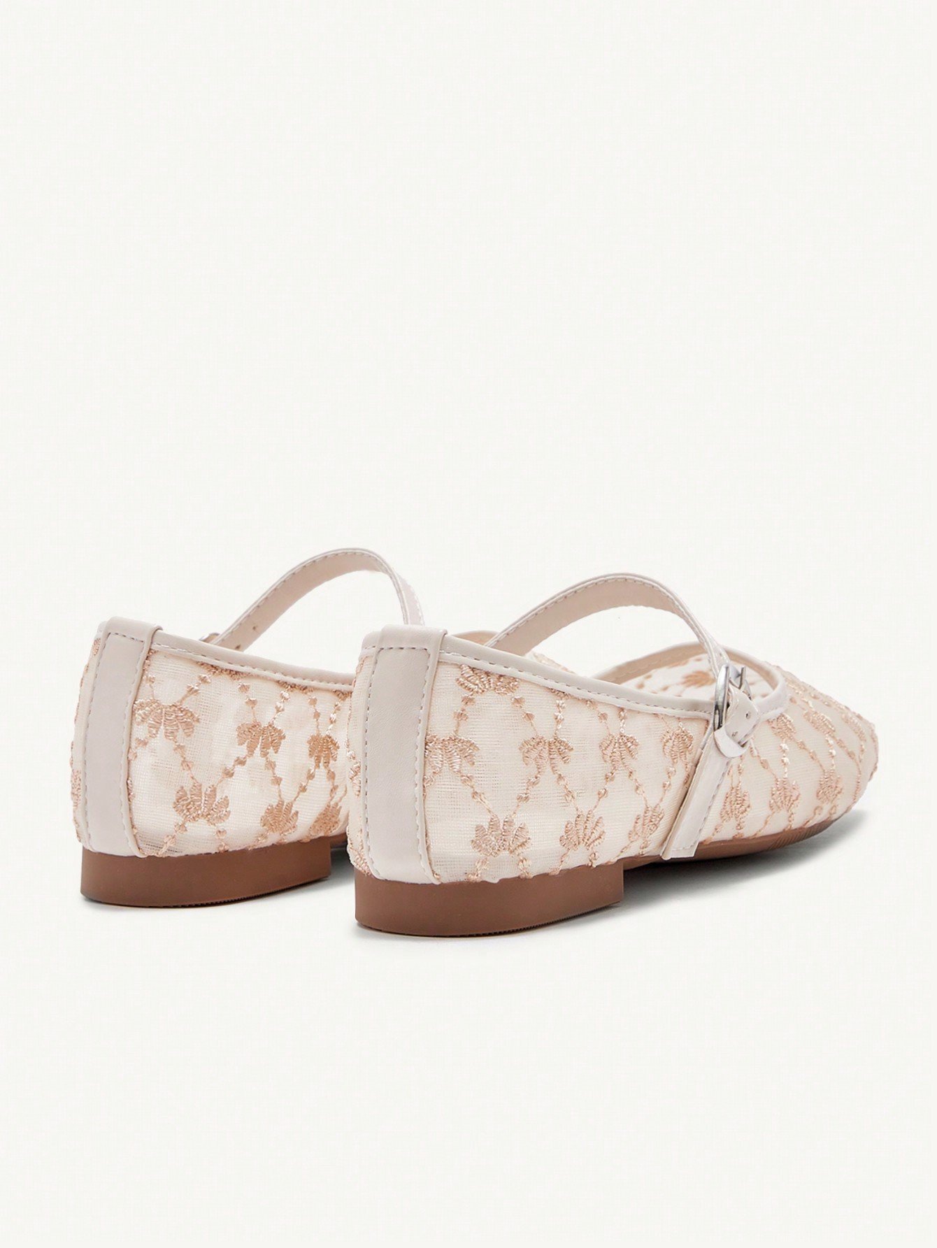 vintage floral embroidered mary jane shoes – light pink/beige vintage floral embroidered mary jane shoes – light pink/beige