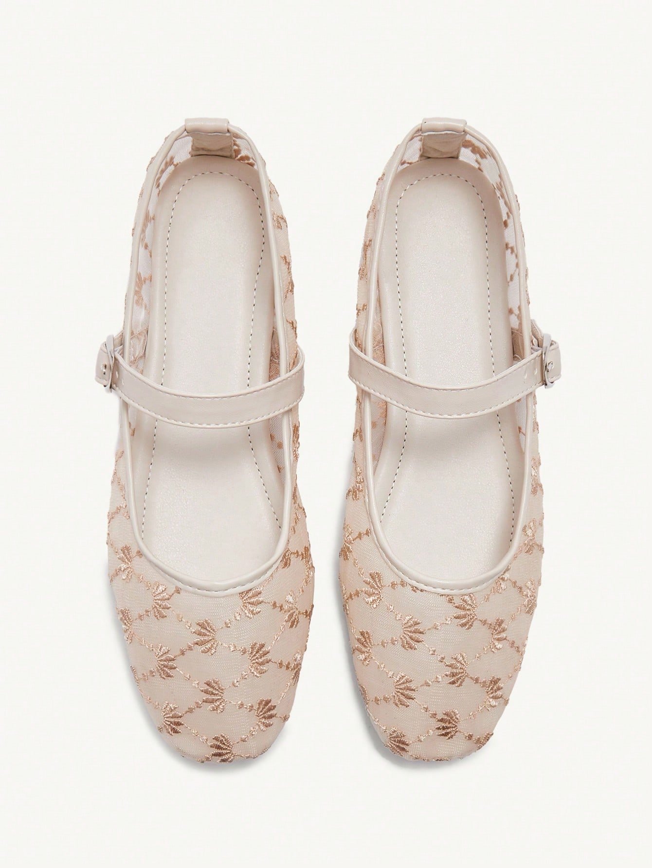 vintage floral embroidered mary jane shoes – light pink/beige vintage floral embroidered mary jane shoes – light pink/beige